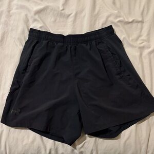 Under Armour Black 5” Shorts M